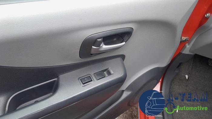 Suzuki Alto 1.0 12V Sloopvoertuig (2009, Rood)