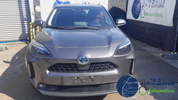 Toyota Yaris Cross 1.5 12V Hybrid 115 Sloopvoertuig (2022, Grijs)