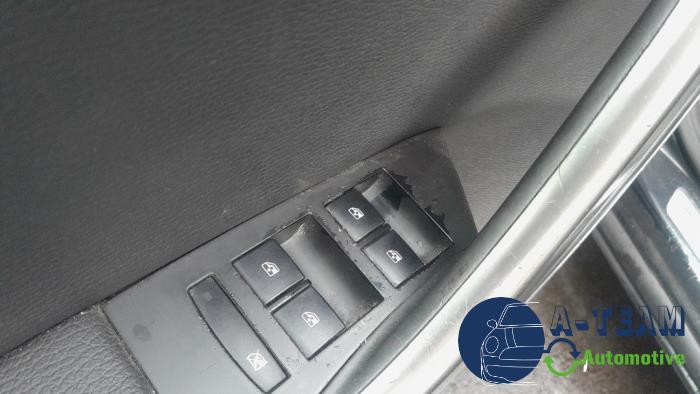 Opel Astra J 1.7 CDTi 16V EcoFLEX 130 Sloopvoertuig (2012, Zwart)