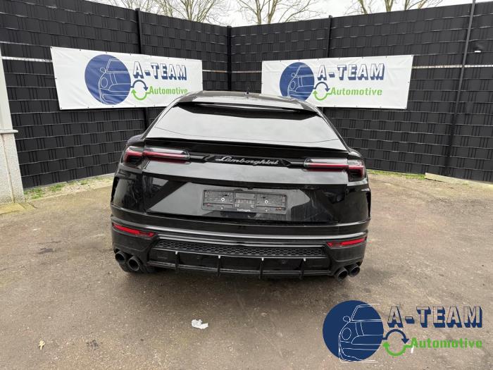 Lamborghini Urus 4.0 V8 Sloopvoertuig (2022, Zwart)