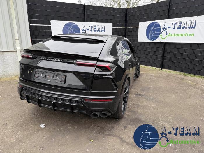 Lamborghini Urus 4.0 V8 Sloopvoertuig (2022, Zwart)