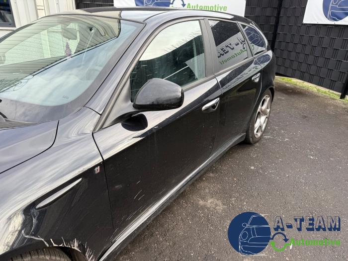 Alfa Romeo 159 Sportwagon 2.2 JTS 16V Skrotfordon (2007, ZWART)