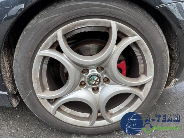 Alfa Romeo 159 Sportwagon 2.2 JTS 16V Skrotfordon (2007, ZWART)