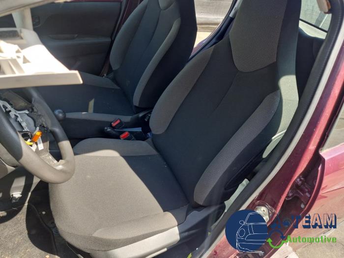 Peugeot 108 1.0 12V VVT-i Skrotfordon (2018, PAARS)