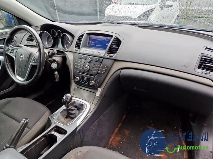 Opel Insignia 1.6 Turbo 16V Ecotec Samochód złomowany (2011, Niebieski)