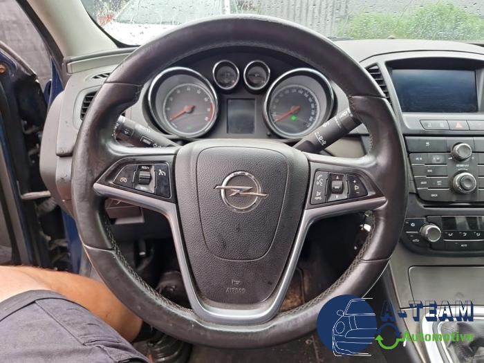 Opel Insignia 1.6 Turbo 16V Ecotec Samochód złomowany (2011, Niebieski)