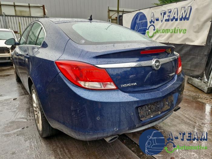 Opel Insignia 1.6 Turbo 16V Ecotec Samochód złomowany (2011, Niebieski)
