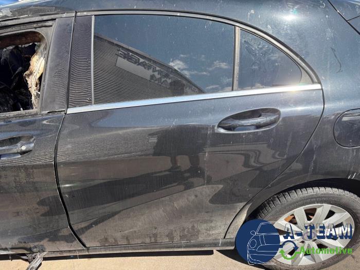 Mercedes A 1.6 A-180 16V Skrotfordon (2013, ZWART)