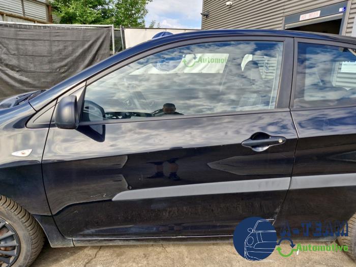 Kia Picanto 1.0 12V Skrotfordon (2012, ZWART)