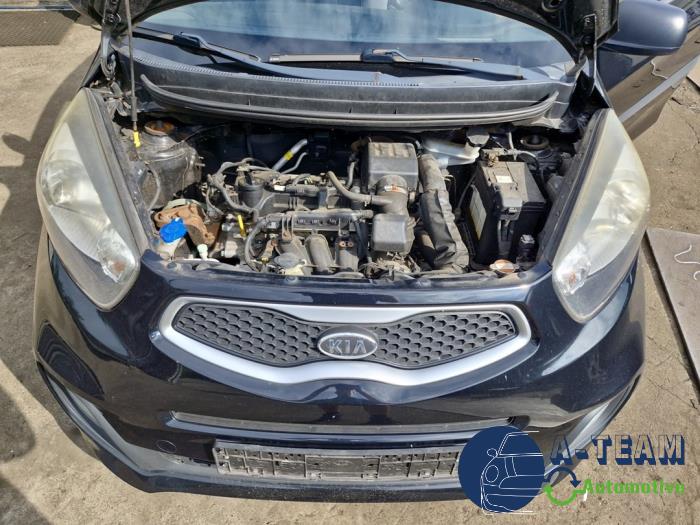 Kia Picanto 1.0 12V Skrotfordon (2012, ZWART)