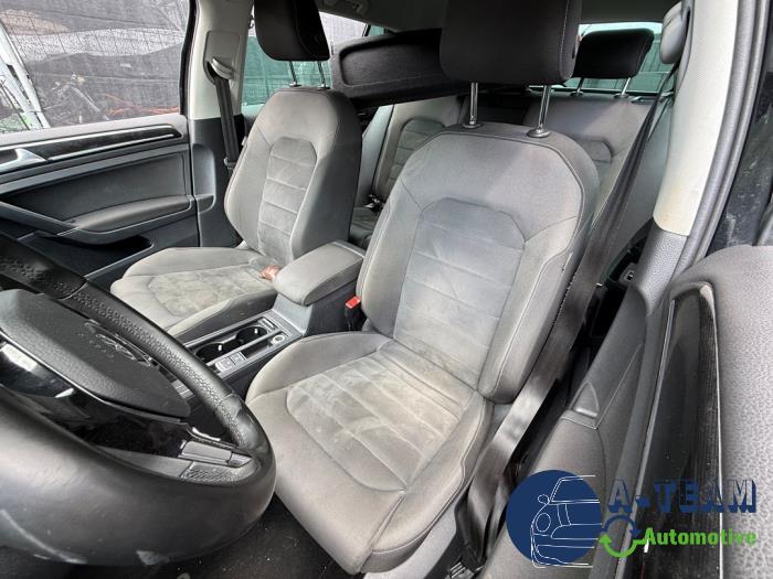 Volkswagen Golf VII 1.5 TSI Evo BMT 16V Sloopvoertuig (2018, Zwart)