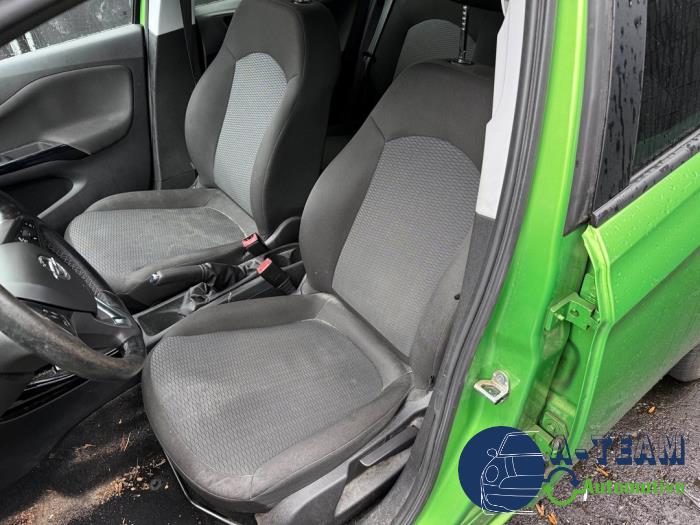 Opel Corsa E 1.4 Turbo 16V Sloopvoertuig (2016, Groen)