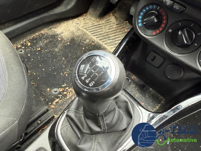 Opel Corsa E 1.4 Turbo 16V Sloopvoertuig (2016, Groen)