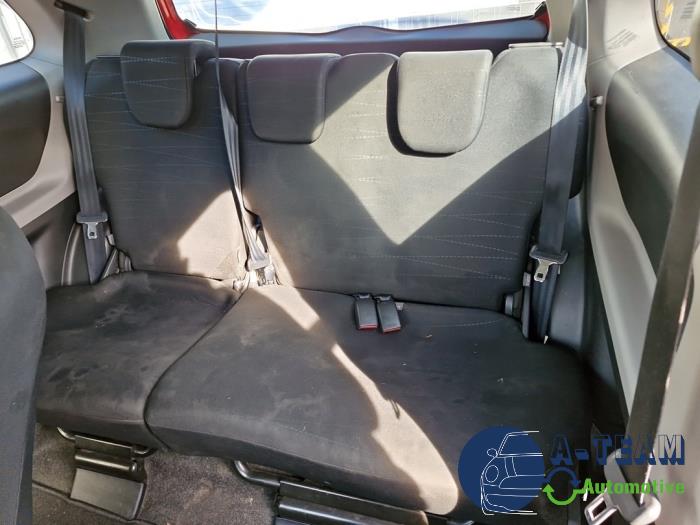 Toyota Yaris II 1.3 16V VVT-i Skrotfordon (2007, ROOD)