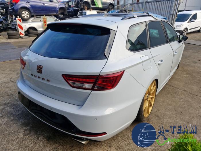 Seat Leon ST 2.0 TSI Cupra 280 16V Skrotfordon (2015, GRIJS)