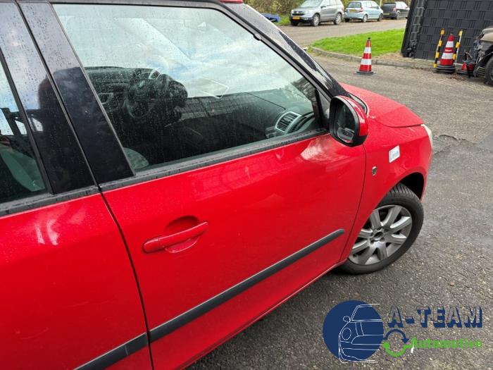 Skoda Fabia II Combi 1.4i 16V Samochód złomowany (2010, Czerwony)