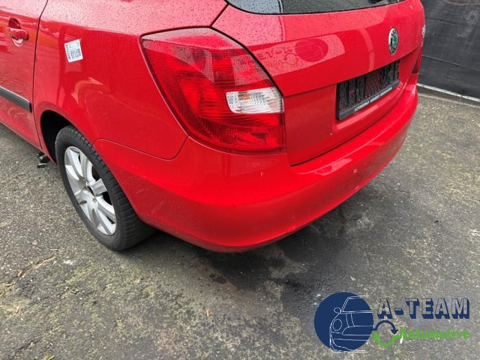 Skoda Fabia II Combi 1.4i 16V Samochód złomowany (2010, Czerwony)