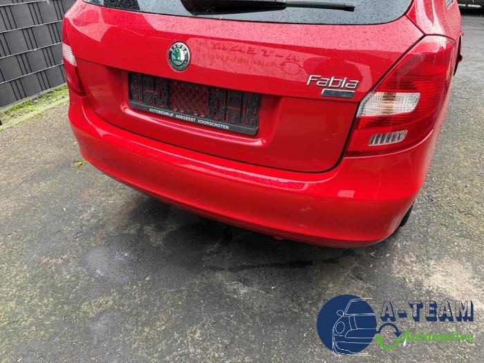 Skoda Fabia II Combi 1.4i 16V Samochód złomowany (2010, Czerwony)