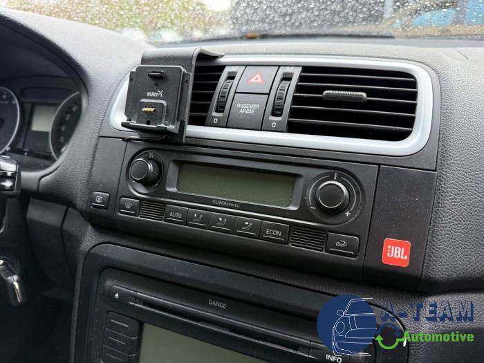 Skoda Fabia II Combi 1.4i 16V Samochód złomowany (2010, Czerwony)