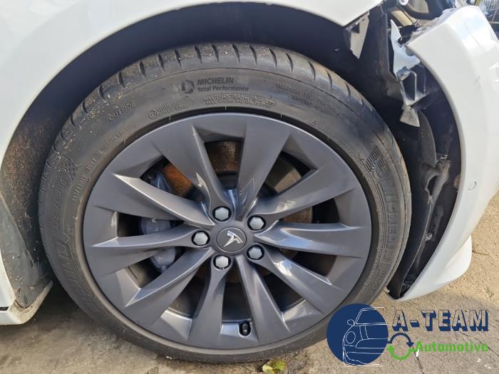 Tesla Model S 100D Sloopvoertuig (2018, Wit)