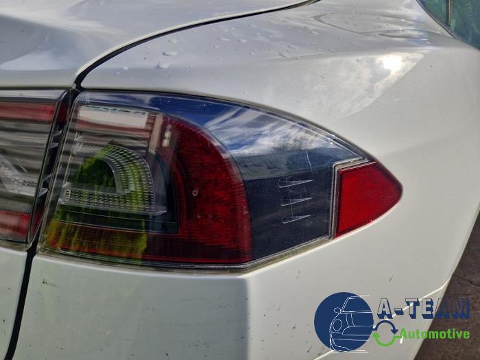 Tesla Model S 100D Sloopvoertuig (2018, Wit)