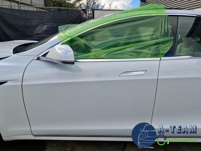 Tesla Model S 100D Sloopvoertuig (2018, Wit)