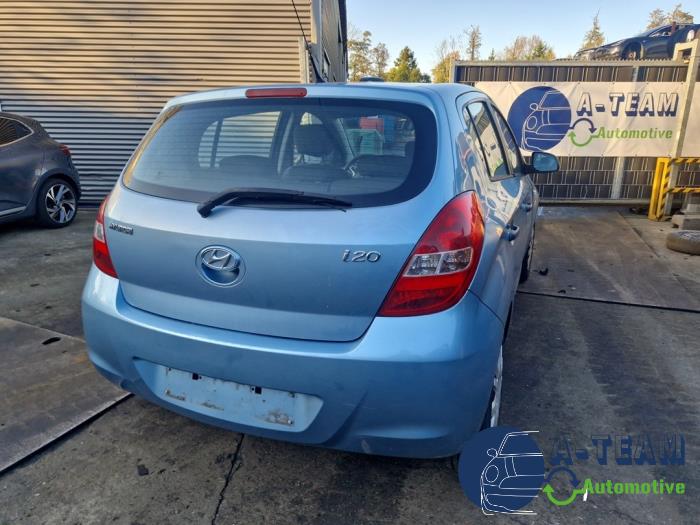 Hyundai i20 1.2i 16V Skrotfordon (2009, BLAUW)