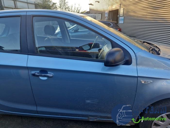 Hyundai i20 1.2i 16V Skrotfordon (2009, BLAUW)