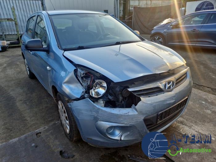 Hyundai i20 1.2i 16V Skrotfordon (2009, BLAUW)