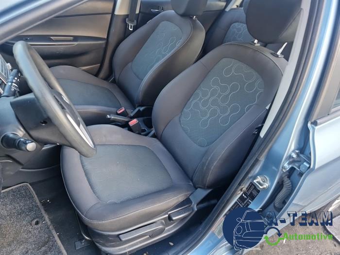 Hyundai i20 1.2i 16V Skrotfordon (2009, BLAUW)