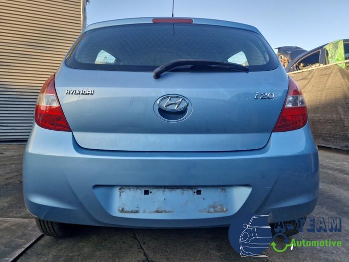 Hyundai i20 1.2i 16V Skrotfordon (2009, BLAUW)
