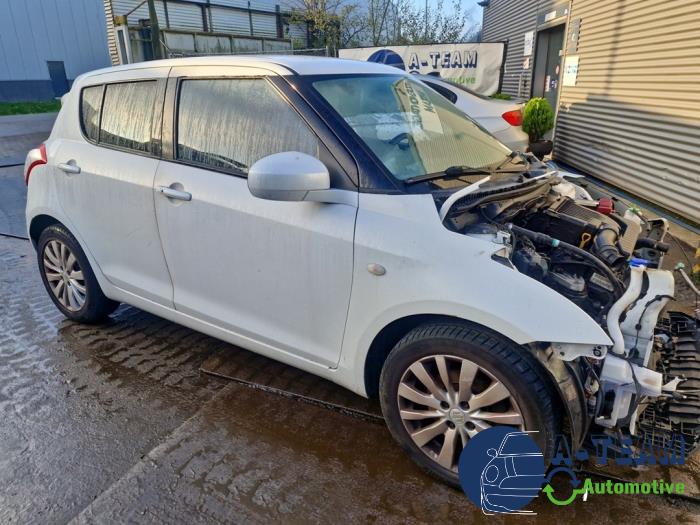 Suzuki Swift 1.2 16V Samochód złomowany (2011, Bialy)