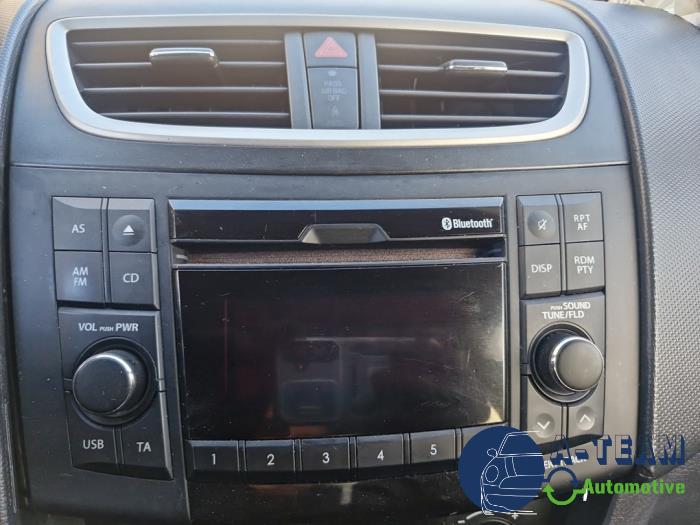 Suzuki Swift 1.2 16V Samochód złomowany (2011, Bialy)