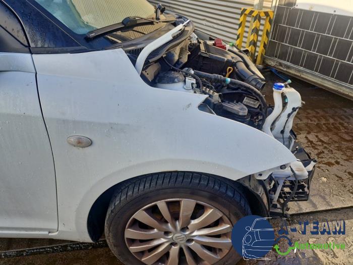 Suzuki Swift 1.2 16V Samochód złomowany (2011, Bialy)