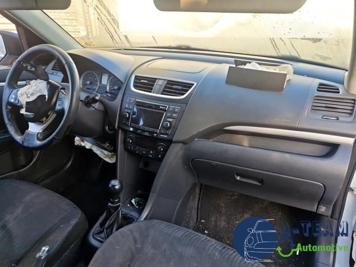 Suzuki Swift 1.2 16V Samochód złomowany (2011, Bialy)