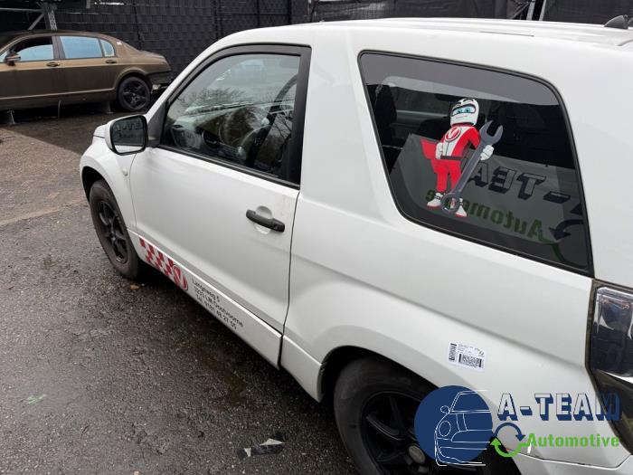 Suzuki Grand Vitara II 1.6 16V Skrotfordon (2007, WIT)