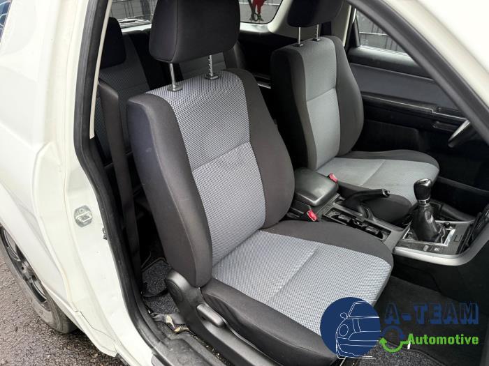 Suzuki Grand Vitara II 1.6 16V Skrotfordon (2007, WIT)