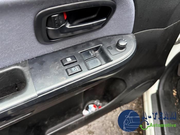 Suzuki Grand Vitara II 1.6 16V Skrotfordon (2007, WIT)