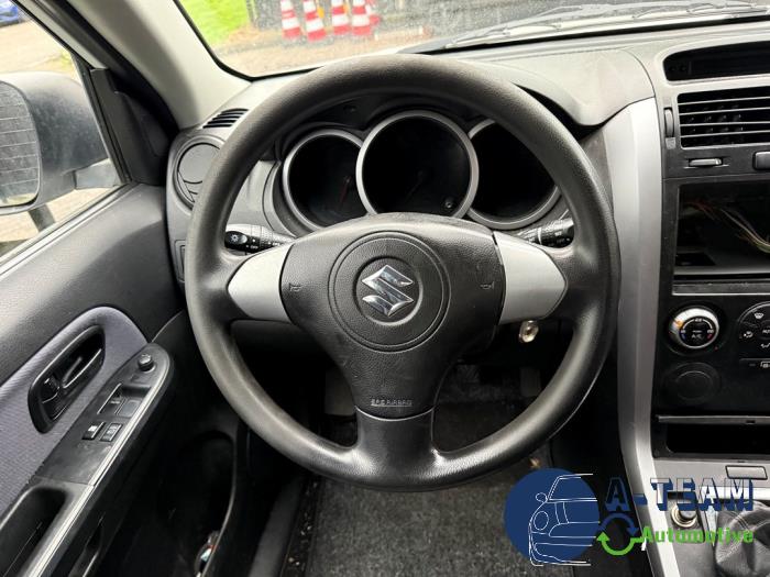 Suzuki Grand Vitara II 1.6 16V Skrotfordon (2007, WIT)