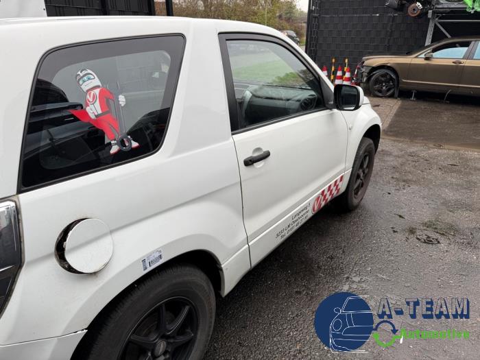 Suzuki Grand Vitara II 1.6 16V Skrotfordon (2007, WIT)