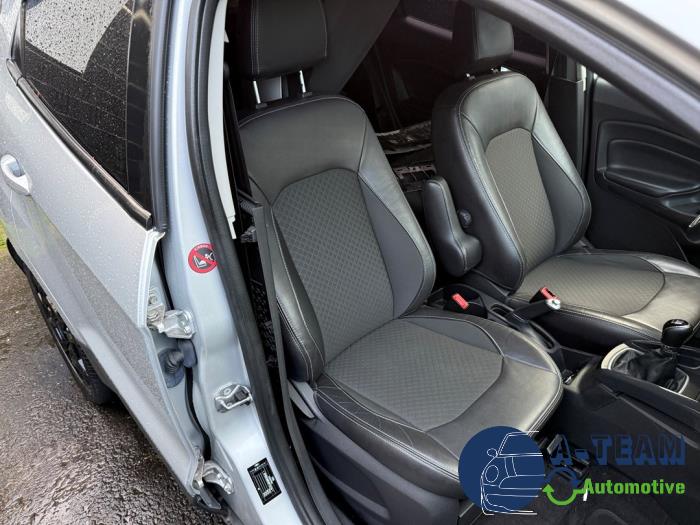 Ford EcoSport 1.0 EcoBoost 12V 125 Sloopvoertuig (2015, Grijs)