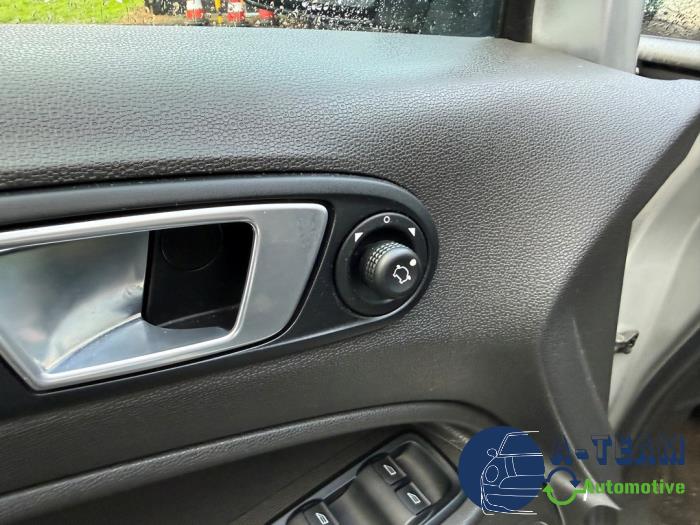 Ford EcoSport 1.0 EcoBoost 12V 125 Sloopvoertuig (2015, Grijs)