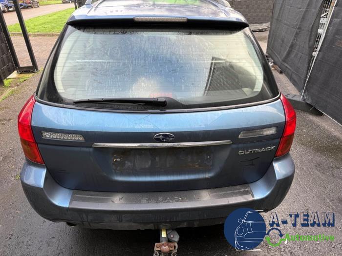 Subaru Outback 2.5 16V Skrotfordon (2005, BLAUW)
