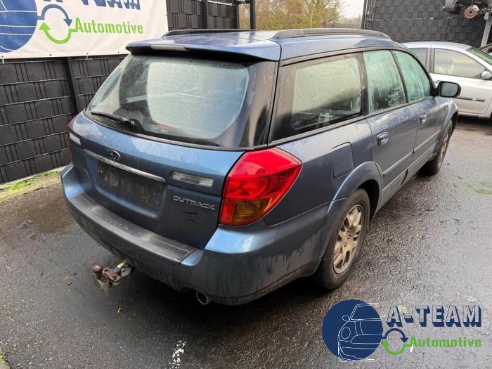 Subaru Outback 2.5 16V Skrotfordon (2005, BLAUW)