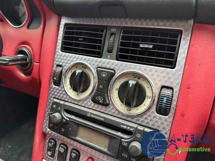 Mercedes SLK 2.3 230 K 16V Skrotfordon (2000, GRIJS)