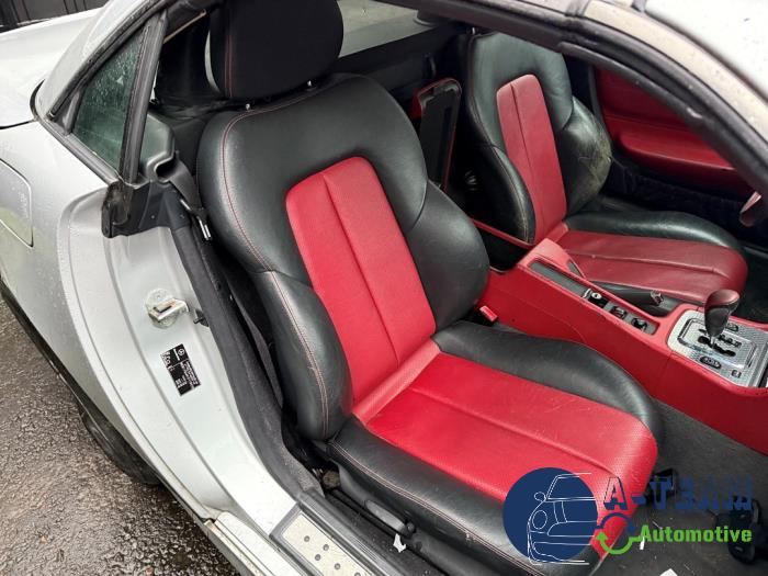 Mercedes SLK 2.3 230 K 16V Skrotfordon (2000, GRIJS)