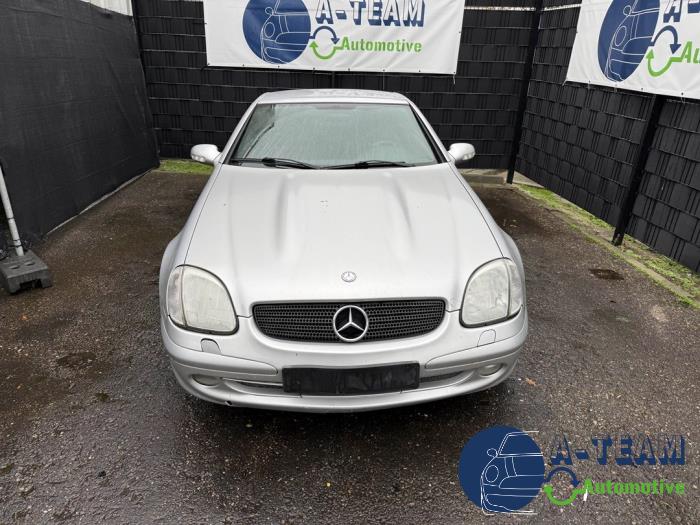 Mercedes SLK 2.3 230 K 16V Skrotfordon (2000, GRIJS)