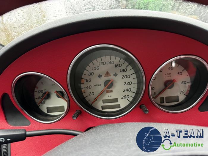 Mercedes SLK 2.3 230 K 16V Skrotfordon (2000, GRIJS)