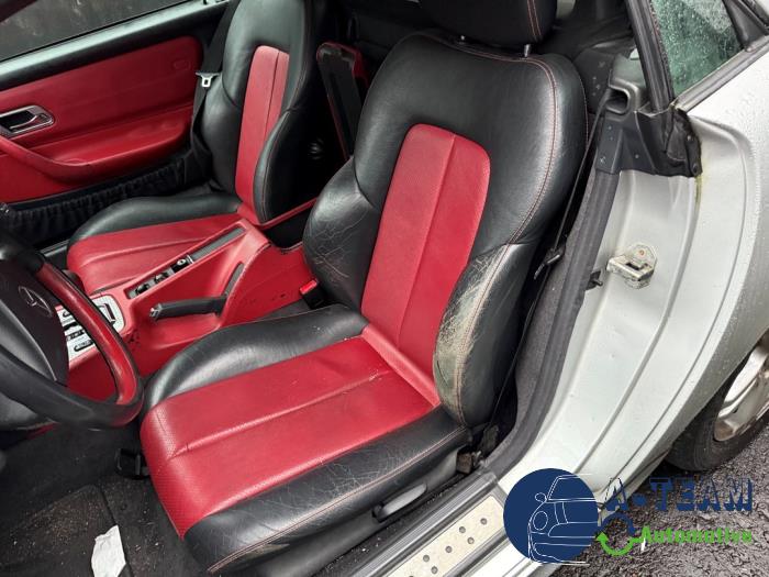 Mercedes SLK 2.3 230 K 16V Skrotfordon (2000, GRIJS)