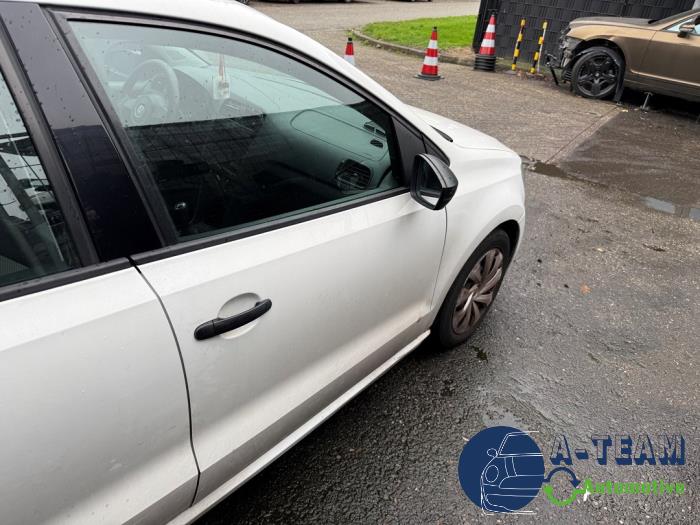 Volkswagen Polo V 1.2 12V BlueMotion Technology Skrotfordon (2012, WIT)